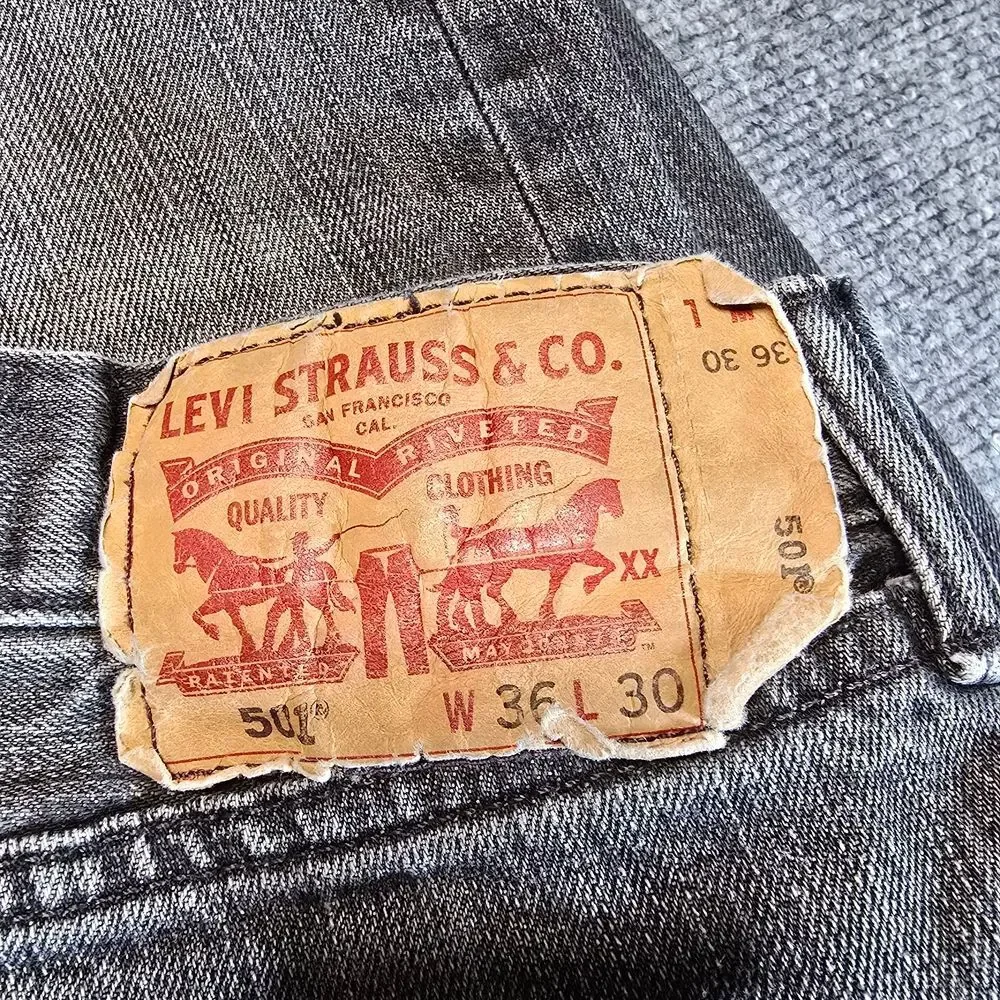 Levi’s 501 Jeans Mens 36x30 Charcoal Gray Button Fly Straight Leg Denim